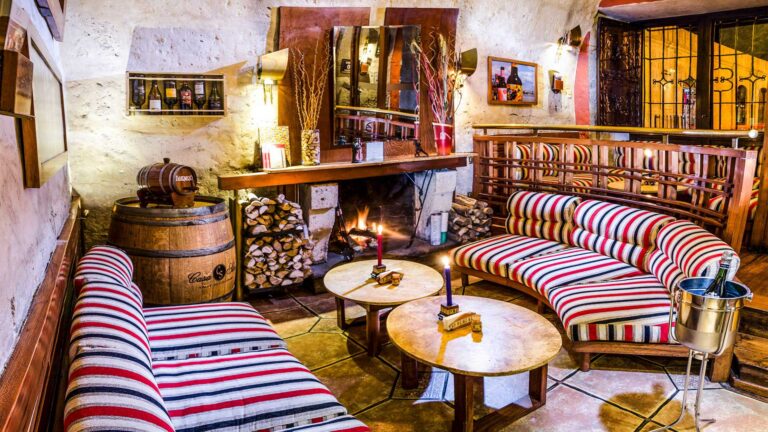 ZigZag Restaurant